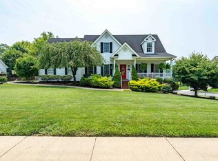 425 Emerald Chase Cir, Johnson City, TN 37615