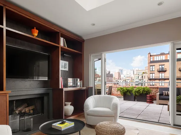 31 West 11th Street image 13 of 20