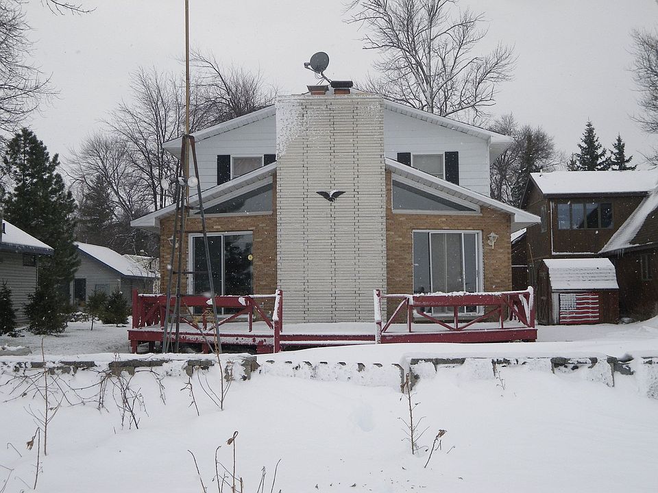 721 Bay Road (Bay Front View)