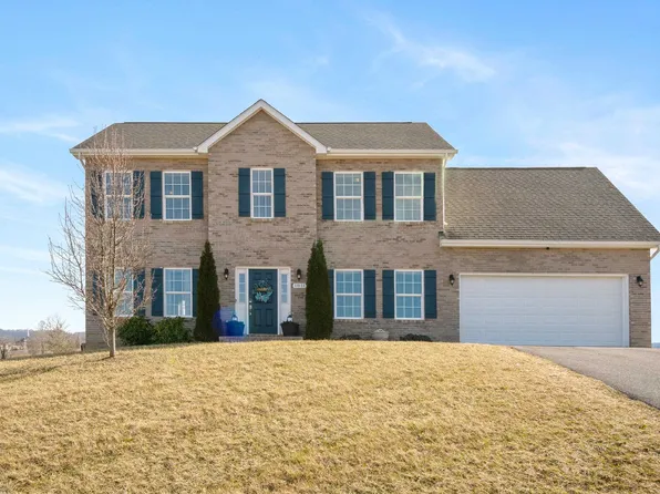 1811 Canter Dr, Riner, VA 24149