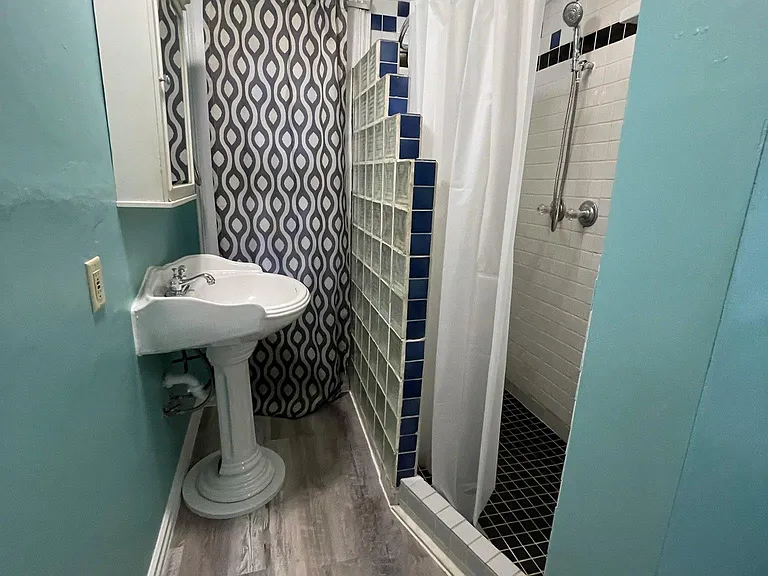602 Elm St #1 — Photo 9
