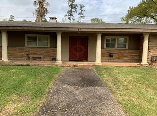 30 Knotty Pine Ln, Orange, TX 77630