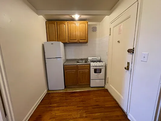 Rented by REAL New York | media 6