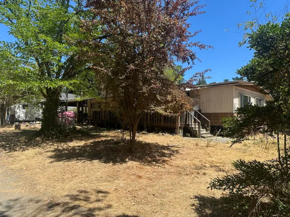 77 Mill Rd, Redway, CA 95560