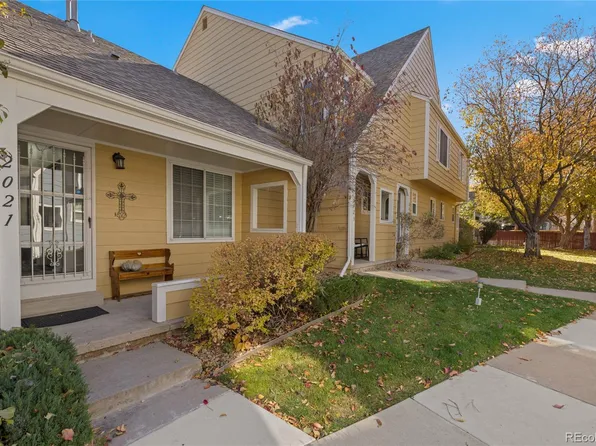 2021 S Balsam Street, Lakewood, CO 80227