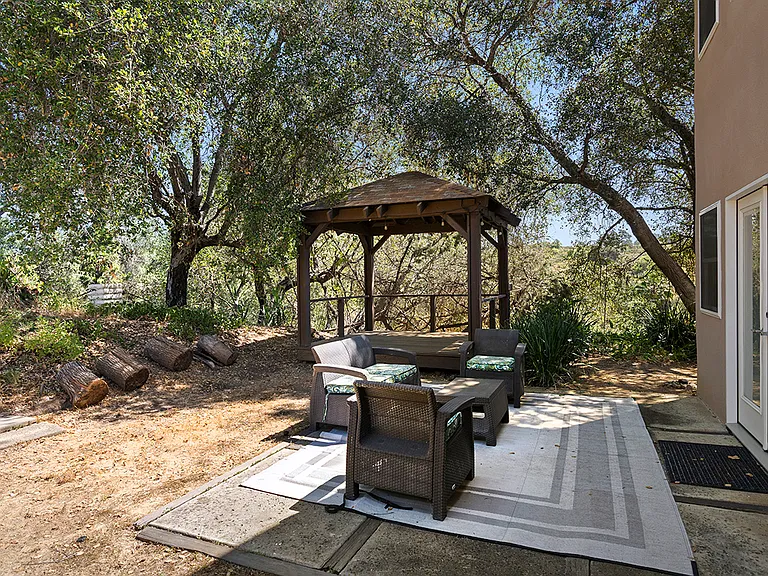885 Eldorado Dr — Photo 40