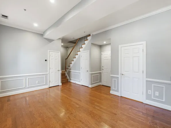 1229 12th St NW APT 108, Washington, DC 20005