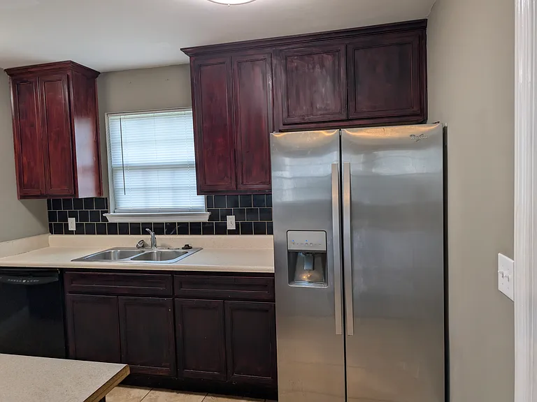 3327 Golden Rain Dr — Photo 19