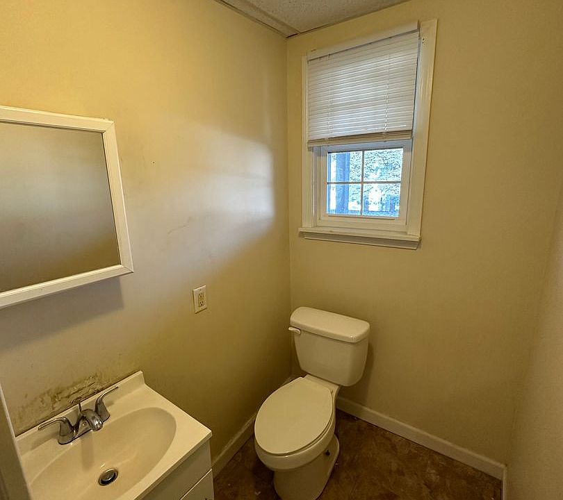 305 East Street 305 East St Ludlow, MA Zillow