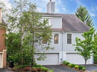 43 Dowitcher Ct, Wayne, NJ 07470