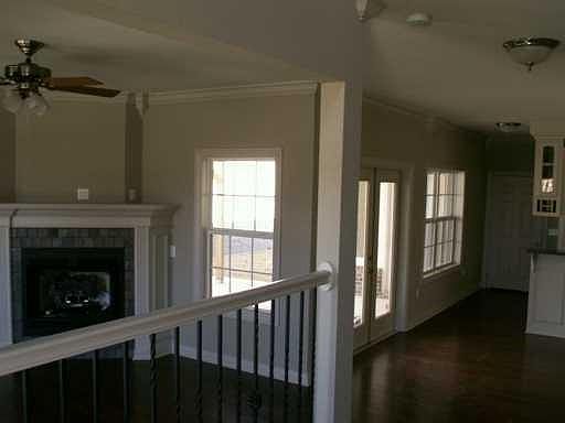 2nd image of 570 N Tennyson Ln