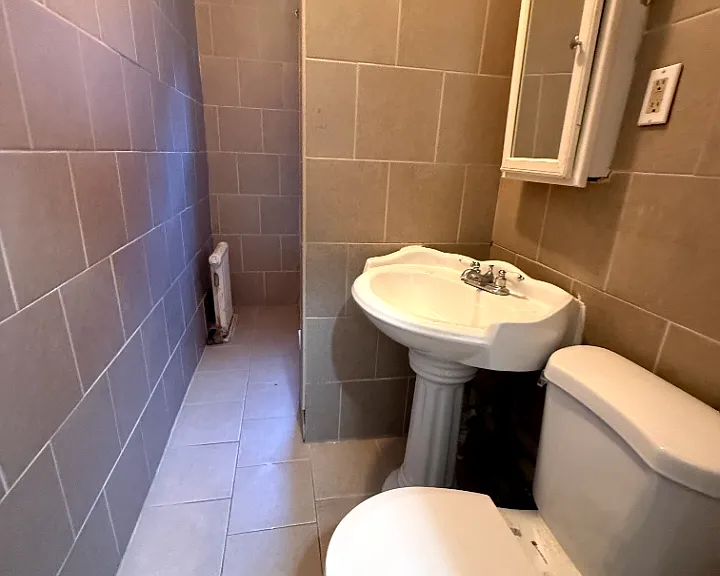 323 Park Ave #15A — Photo 2