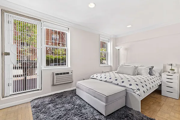 Sold by Compass | media 4