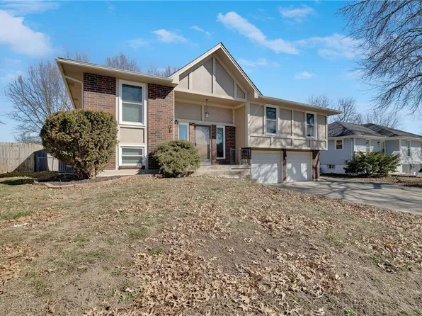 3109 SW Jackson St, Blue Springs, MO 64015