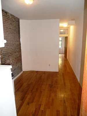 Rented by Sky Management | media 19