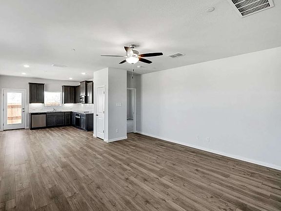 5th image of 1135 Bowie Dr