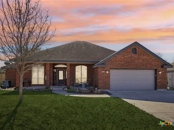 1471 Savannah Pr, Seguin, TX 78155