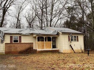 317 Fletcher St, Morganton, NC 28655
