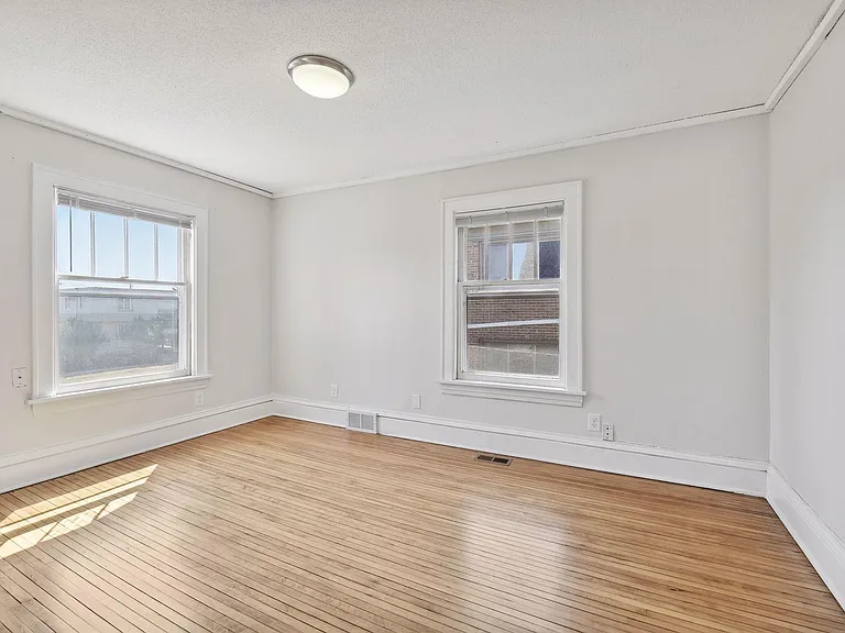 2734 Pillsbury Ave S #2 — Photo 12