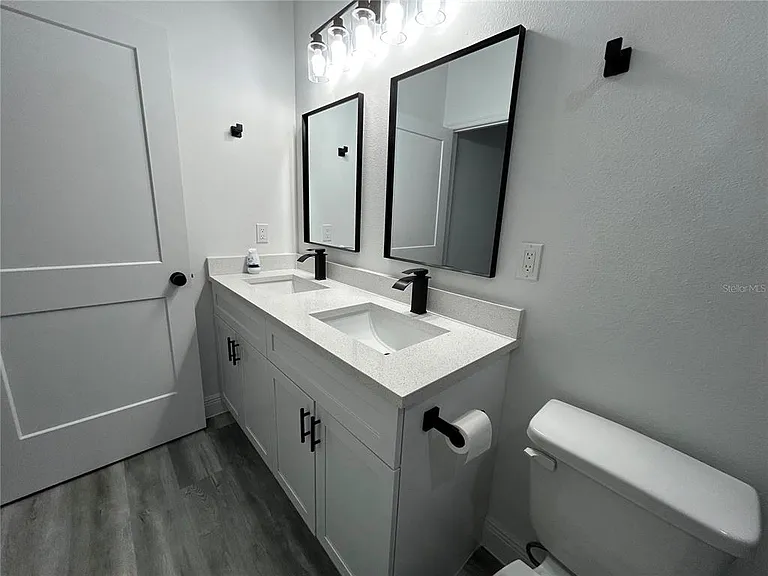 14445 SW 42nd Terrace Rd — Photo 11