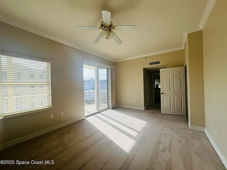 490 Sail Ln #605 — Photo 8