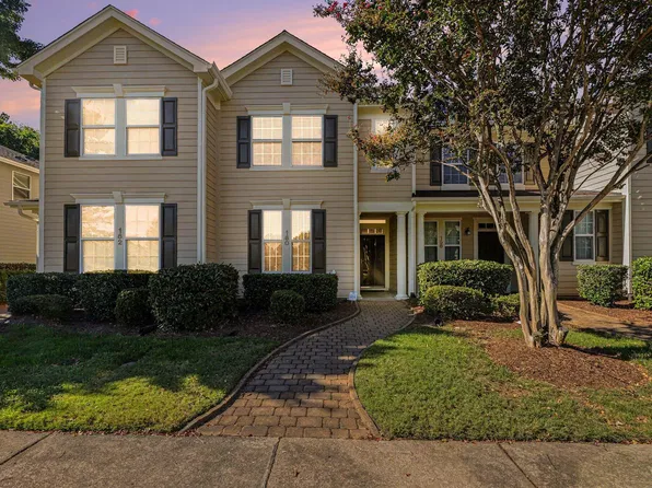 160 Point Comfort Ln, Cary, NC 27519