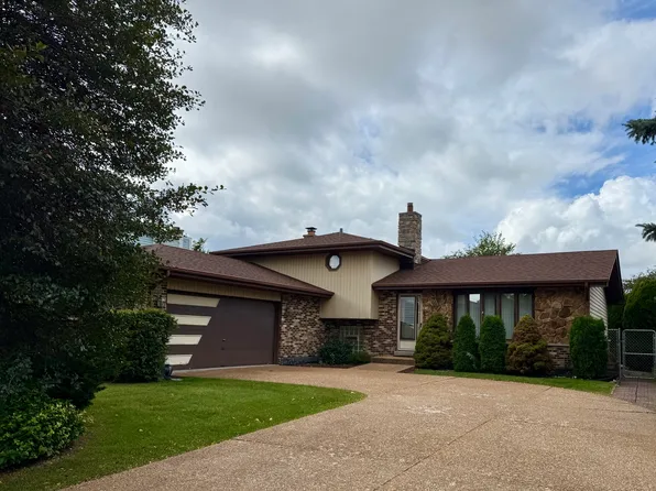 700 S Noah Ter, Mount Prospect, IL 60056