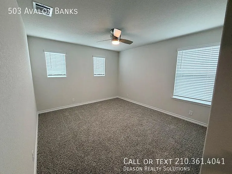503 Avalon Banks — Photo 23