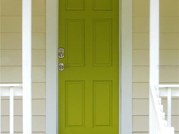 2nd image of 805 E Wood St
