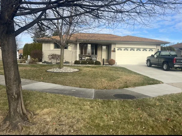 24235 Cambridge St, Woodhaven, MI 48183