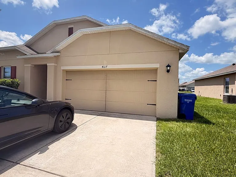 4117 Sophia Blvd — Photo 2