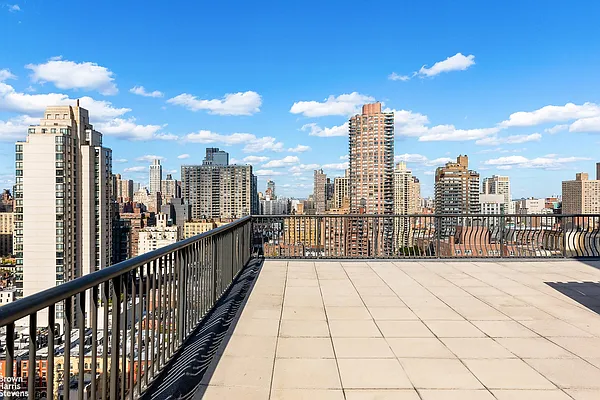 Sold by Brown Harris Stevens | media 6