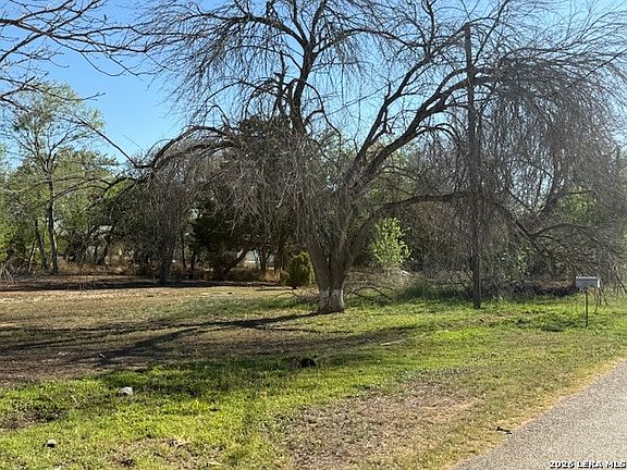 3rd image of 910 CHESTNUT LOT MULTI