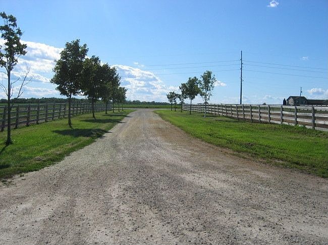 2nd image of N6371 Townline Rd