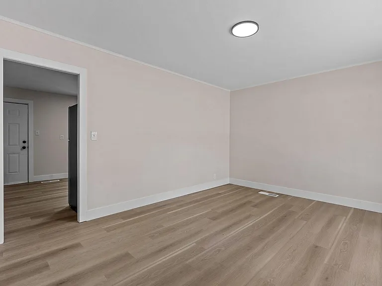 3722 Ark Ave — Photo 8