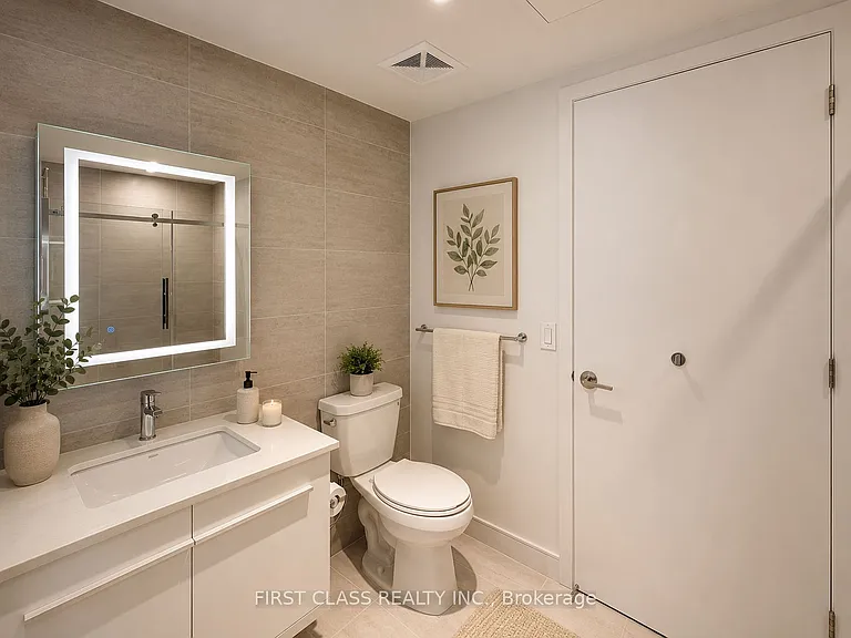 8 Cumberland St #3604 — Photo 17