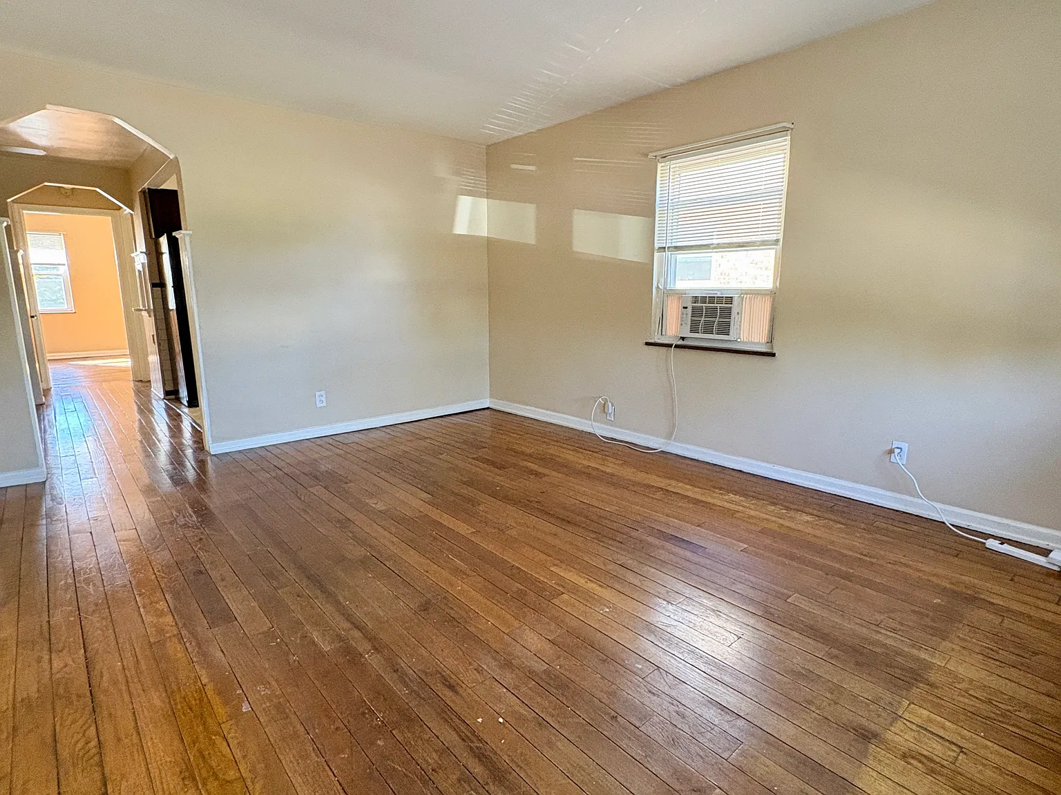 1 bed, 725 sqft, $995 — Photo 3