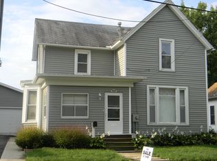 302 S Prairie St, Bellflower, IL 61724