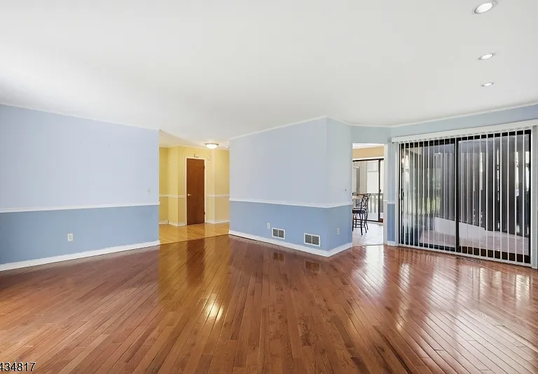 15 Delbarton Ct — Photo 8