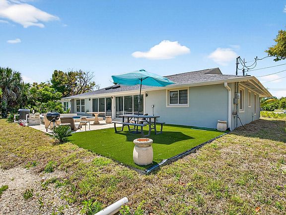 3rd image of 1874 Ibis Ln