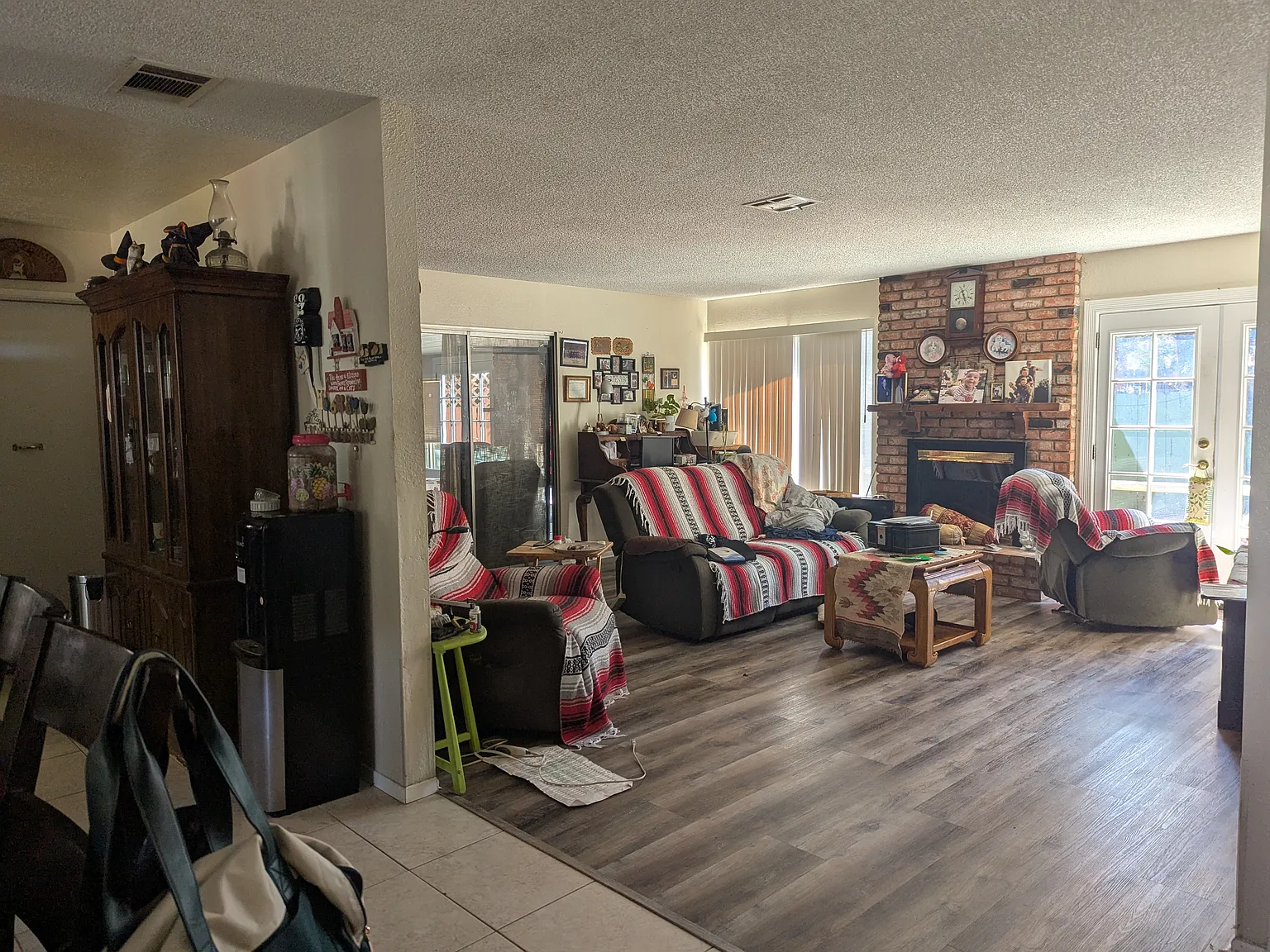 17939 Hinton St — Photo 4