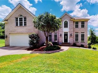 4672 Middle Rd, Allison Park, PA 15101