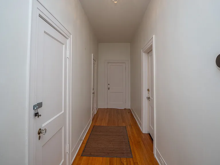 303 N Woodrow St — Photo 23