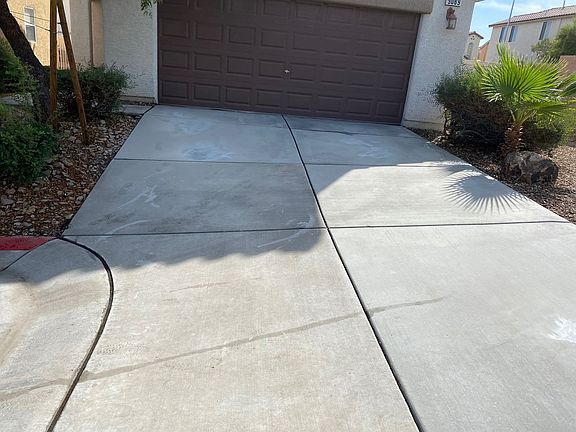 3rd image of 9089 Alex Creek Ave