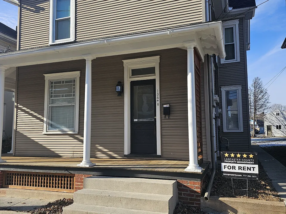 134 N Cedar St