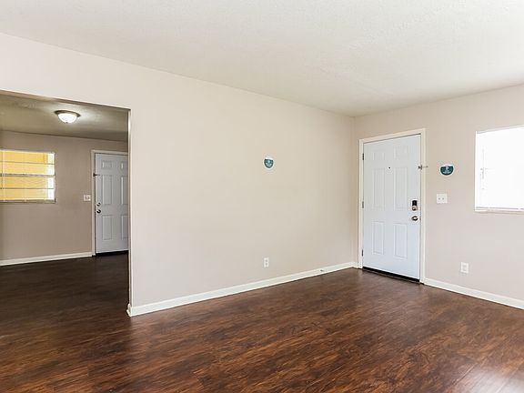 4th image of 2260 W 15th St