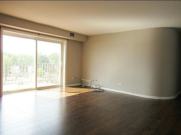 2nd image of 4500 Beau Monde Dr APT 401