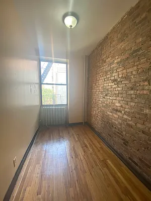 Rented by Aimee Grodanz, LREB | media 3