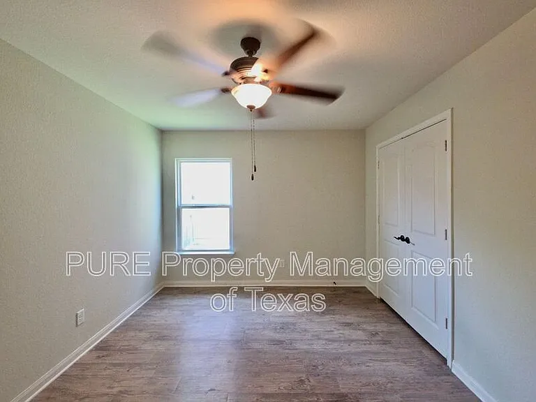 1697 Breanna Ln — Photo 17