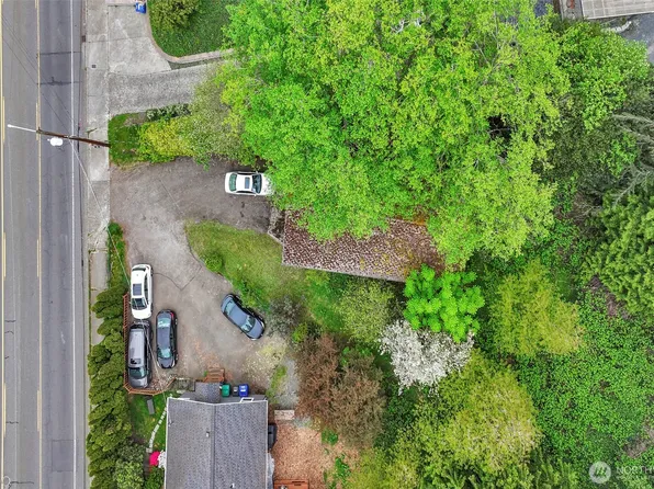119 N 205th Street, Shoreline, WA 98133